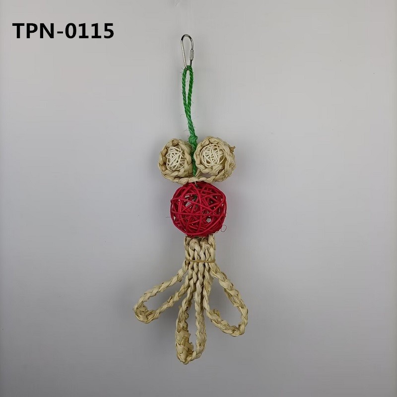 Fish Shape Parrots Chewing Toy Cornhusk Woven Toy for Chewing Teeth Grinding Bird Supplies​ TPN-0115